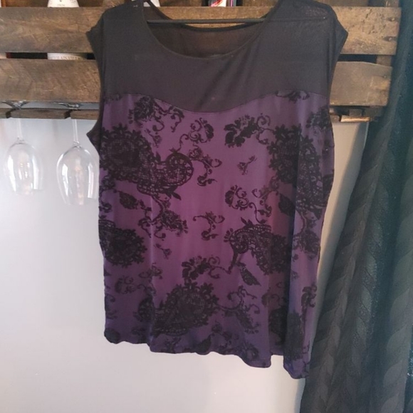 Beautiful shirt - Picture 1 of 1